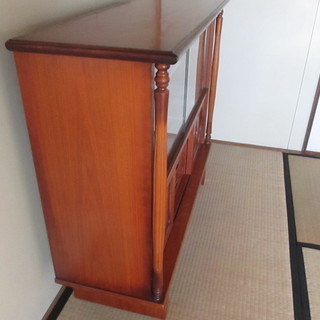 クラシックキャビネット　飾棚