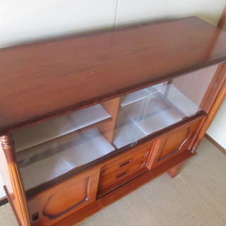 クラシックキャビネット　飾棚