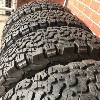 グッドリッチKO2 225/70r16