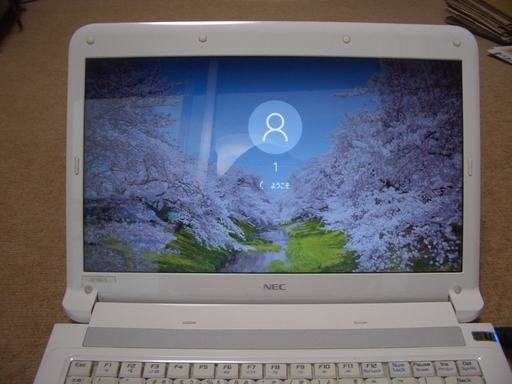 Corei3　Windows10  ノートパソコン　NEC　LE150/E　すぐに使用できます