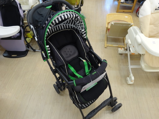 安心の保証付！クリーニング済み！aprica flyle A型ベビーカーです！