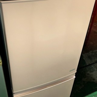 送料無料・設置無料サービス有り】冷蔵庫 SHARP SJ-C14B-P 中古
