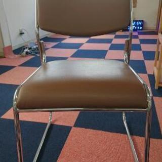 スチール椅子(収納台座：有)(１脚から可)