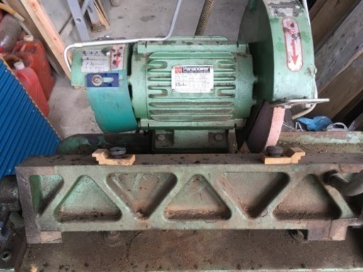 刃物研磨機△木工機械！仕上げカンナや昇降機の刃物研磨に！値下 