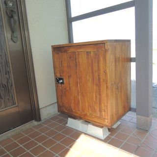 宅配ボックス簡単自動ロック装置付き木製ダークウォールナット色 Hina75san 太子堂のその他の中古あげます 譲ります ジモティーで不用品の処分