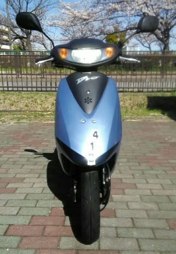 とても良いエンジン。本田。ディオ。 AF62。バッテリーは新品です。フロントブレーキパッドは新品です。バックブレーキパッドは新品です。エンジンオイルは新品です。シートカバーは新品です。