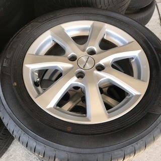 ほぼ新品185/65/15アルミホイール付きノーマルタイヤ、取り付け無料