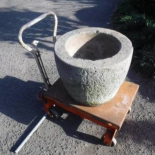 中島村発 石臼の植木鉢 ガーデニング 引き取り限定