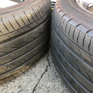 値下げしました！215/45R17タイヤ付き美品ホイール４本セット！