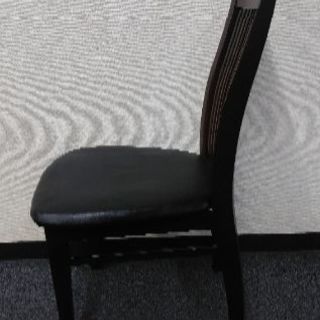 お洒落な椅子　アンティーク　黒いシート破れなし。