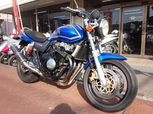 NO.2605　ＣＢ４００ＳＦＶ　水冷４サイクルＤＯＨＣ１６バルブ４気筒４００ｃｃ　ＶＴＥＣエンジン　ヨシムラカーボンマフラー　☆彡
