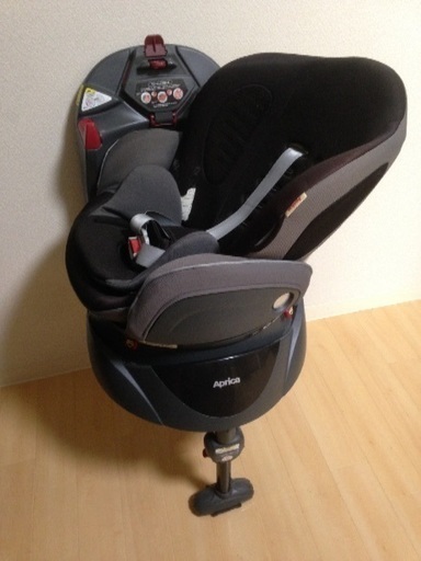 Aprica チャイルドシート fladea/deaturn アップリカFladea/Deaturn
