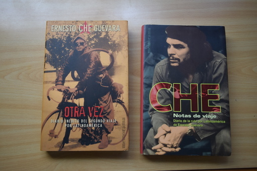 チェ・ゲバラ 著書２冊　（スペイン語）