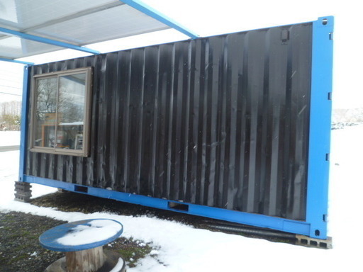 展示品 20FT海上コンテナ・改造ガレージ、塗装、窓2か所設置済み