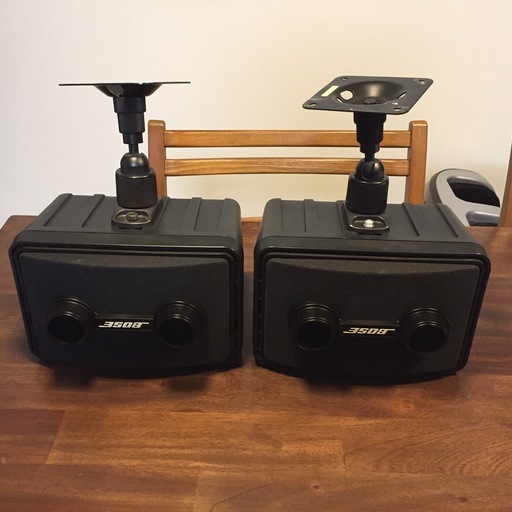 [中古]　BOSE 101MMG スピーカーシステム＋純正吊り金具（シリアル連番２台セット）