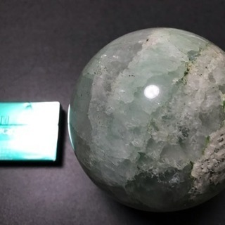 アメジスト 水晶 本物 重たいです。