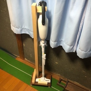 DIY  マキタ  コードレス掃除機スタンド