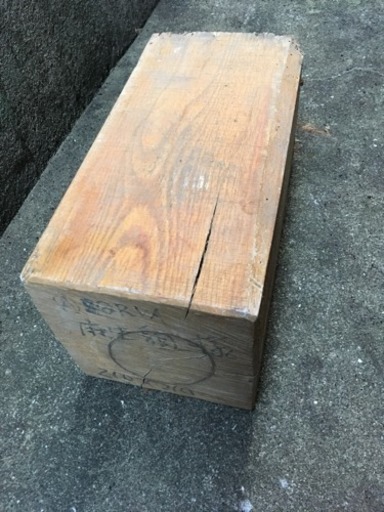 欅の無垢角材 重量あり