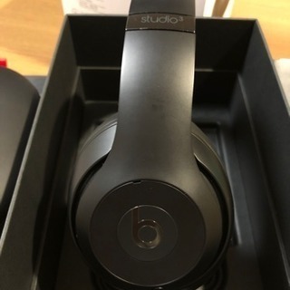 美品 ほぼ未使用 付属品全て有 beats studio3 wireless マットブラック