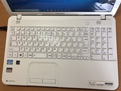 受付けを一時ストップ致します。中古美品　東芝薄型　dynabook T452 35HWY Core i3 からCore i5へ換装　 新品SSD240GB　メモリ8GB