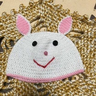ウサギ手編み帽子