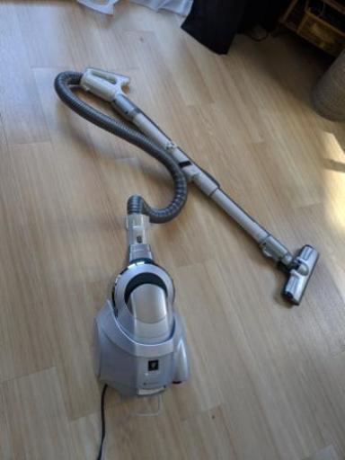 【値下げしました】掃除機
