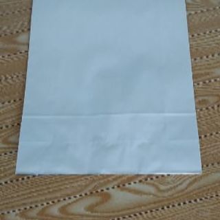 白色　紙袋（ノリ付き）