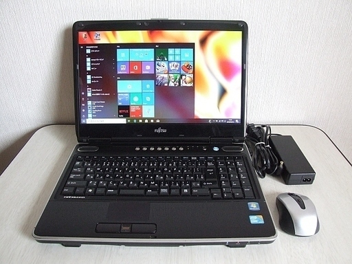 高速SSD240GB搭載　Fujitsu FMV-BIBLO NF/G70 ノートパソコン　2