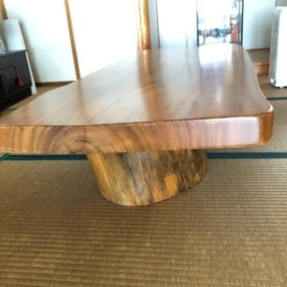 一枚板の座卓35000円