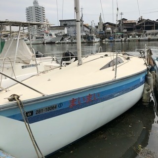 中古ヨット Y-21S 船外機 トーハツ2ストローク 8馬力