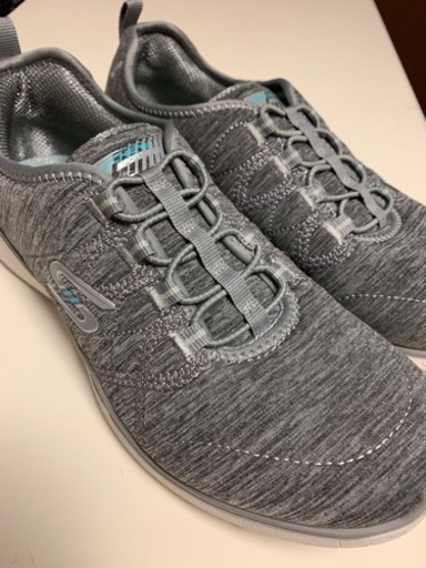 ほぼ新品☆スケッチャーズレディース23.5
