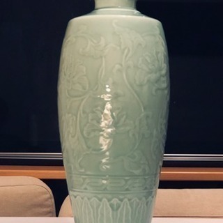 中国古美術• 青磁 • 龍泉窯花瓶 F1-10