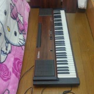 電子ピアノRoland HP-100