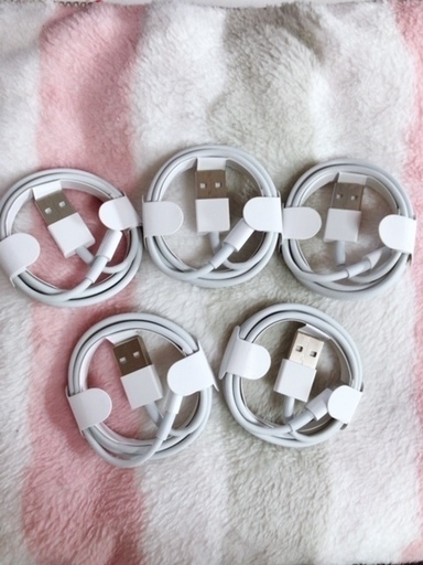 Iphoneアップル純正ケーブル1ｍ 価格は１本の値段です 受付中です みーさん 木更津の携帯アクセサリーの中古あげます 譲ります ジモティーで不用品の処分