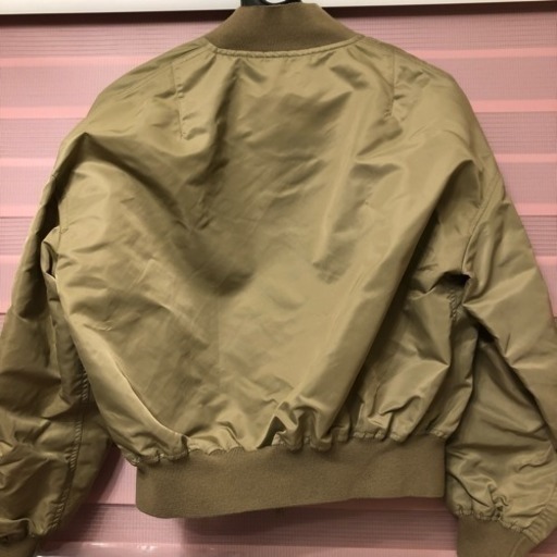 Ma 1 ブルゾン カーキ Sly ジャケット Moussy Zara Anap りあ 本郷のジャンパー レディース の中古 古着あげます 譲ります ジモティーで不用品の処分