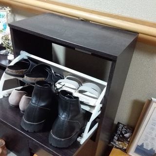 IKEA　靴箱　　　(５月６日まで)
