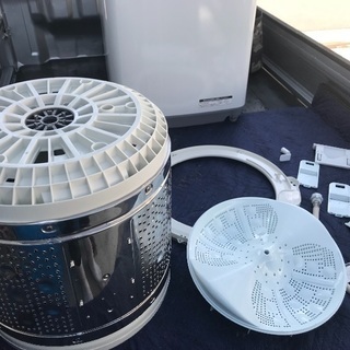 取引中2014年製日立全自動洗濯機容量8キロ。千葉県内配送無料。設置無料。