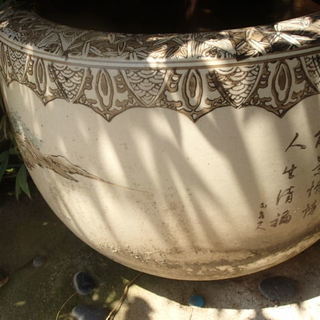 陶器製 絵付け 火鉢　　メダカ鉢・睡蓮鉢にいかがですか。