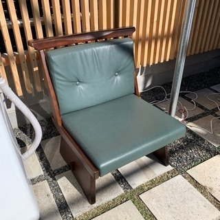 カリモク 木製1人掛けチェア 回転式