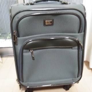 機内持ち込み可　キャリーバッグ　中古