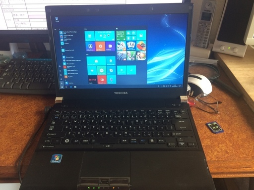 美品です。薄型2.5センチ　東芝dynabook R730/B windows10　64ビット直に使えます。値引きしました。