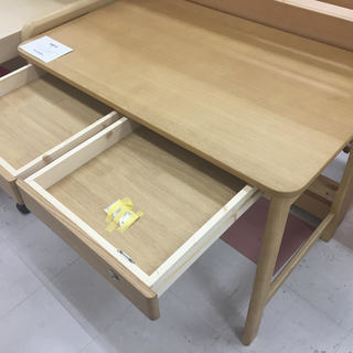 取りに来て頂ける方限定！光製作所の学習机のご紹介です！