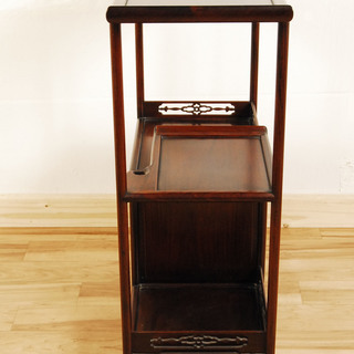 8905 唐木 花梨 飾り棚 違い棚 茶棚 茶箪笥 透かし彫り 高さ90cm 幅