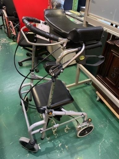 ウェルパートナーズ 介護用歩行器 WA-5 中古