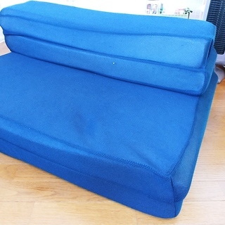 厚めの折り畳み式ソファーベット