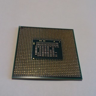 中古品　CPU Celeron プロセッサー1000M