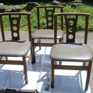 木製椅子３脚