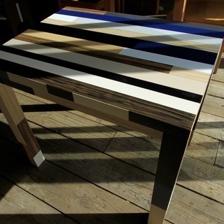 【オリジナル家具】スタイリッシュ な ダイニングテーブル