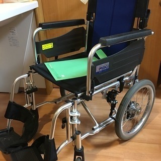 車椅子 株式会社MIKI製  BALシリーズ 4 介助式
