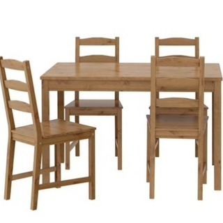 IKEA ダイニングテーブル 椅子4脚あります